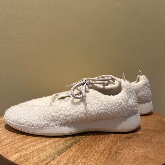 ALLBIRDS Limited Edition Wool Runner Fluff Sz 9 Shoes Sneakers - Picture 2 of 8